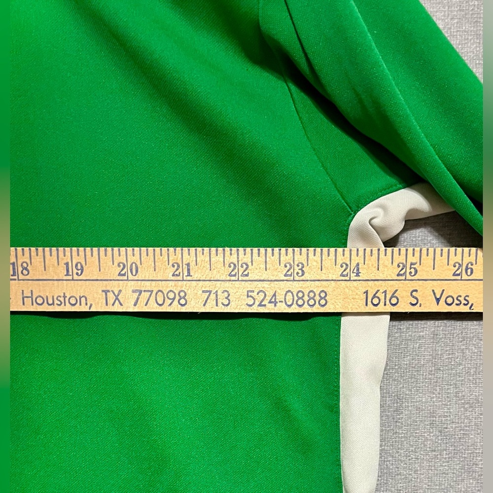 Nike Men's Green and White Short Sleeve Tee - Picture 5 of 7